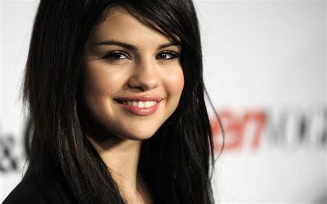 Hot Bollywood Scandals Beautiful Girl Selena Gomez