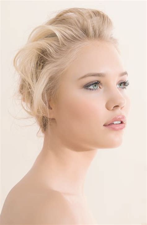 Ideal Wedding Hairstyles And Makeup Ideas For Blondes