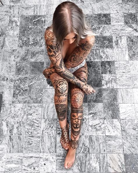 Pin By Si On Tattoos That I Love Girl Tattoos Inked Girls Full Body