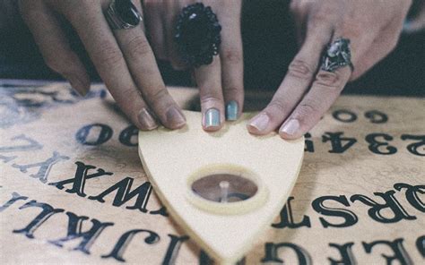 How To Safely Use A Ouija Board To Contact Spirits