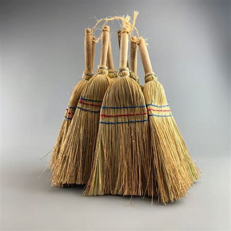 Traditional Brooms Brandon Thatchers