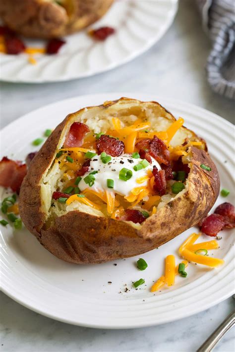 Baked Potatoes Discover The Perfect Main Dish Pairings Planthd