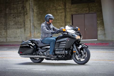 Plus, all gold wings are now android auto compatible, as well as offering apple carplay™. 2013 Honda Gold Wing F6B Review