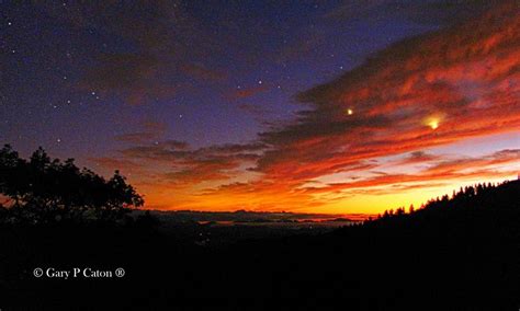 Here Is The Western Twilight Sky On October 7 2013 The Bright Objects