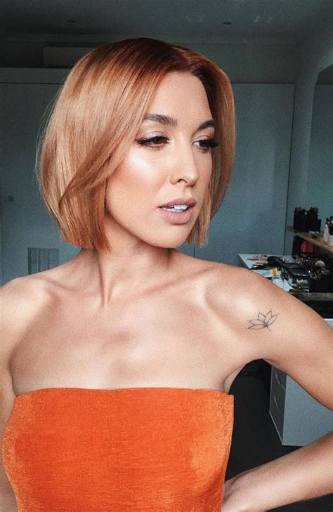 Bachelor Star Alex Nation Shows Off New Hair In Instagram Photo The