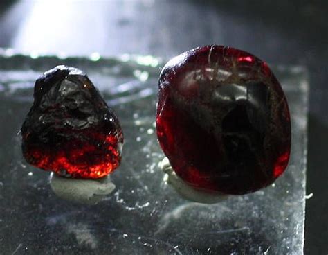 Ant Hill Garnets Pyrope Rough And Polished Pair Arizona Mineral
