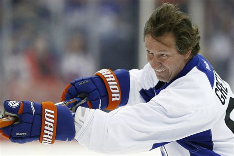 Wayne Gretzky To Hit Ice In Alumni Game In Winnipeg The Spokesman Review
