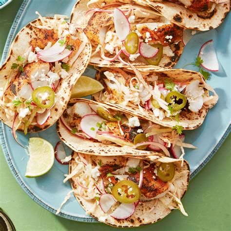Grilled Fish Tacos With Chipotle Sour Cream Slaw Rachael Ray In Season