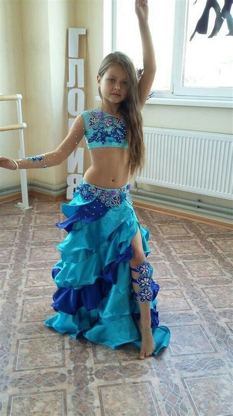 Pin By Julieta Pereyra On Hastánc Belly Dance Dress Dance Dresses Cute Girl Dresses