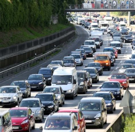 Stau Rekord Staus Auf Deutschlands Autobahnen Welt