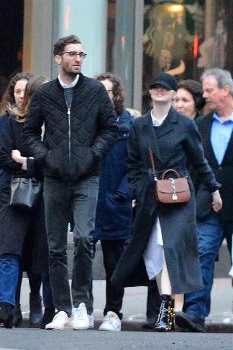 The couple met on the set of saturday night live in 2016 and started dating mccary was hired as a staff writer on saturday night live for its 39th season in 2014, joining the show alongside his old buddies beck bennett and kyle. EMMA STONE and Dave McCary Out in New York 11/28/2017 ...