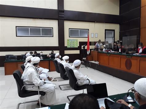 Habib Rizieq Dan Mantan Pengurus Fpi Divonis Bulan Penjara Kasus