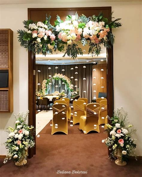 Protokol kesehatan untuk acara resepsi pernikahan selama psbb transisi di jakarta. 5 Tempat yang Cocok untuk Menaruh Dekorasi Bunga di Acara Pernikahan - BuzzFeed
