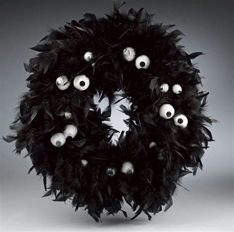 Muhammad Najmie 10 Spooky Halloween Wreaths