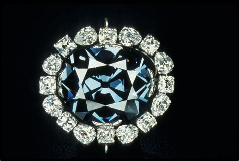 The Polls Are Open Vote For Your Favorite Hope Diamond Setting At