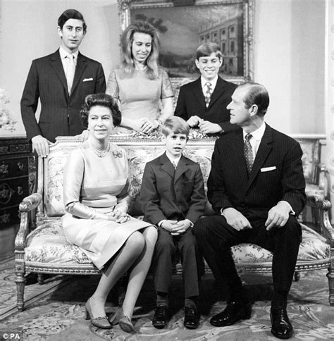 Queen elizabeth ii and prince philip have four children. 20/11/72 of Queen Elizabeth II and Duke of Edinburgh ...