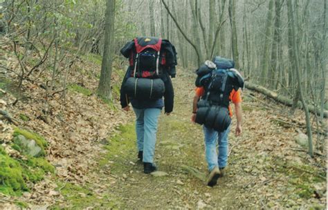 File:Hikers with packs.jpg - Wikipedia