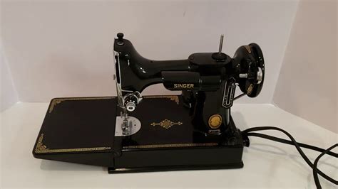 Singer Featherweight 221 Pristine 1953 Sewing Machine Quilters Delight