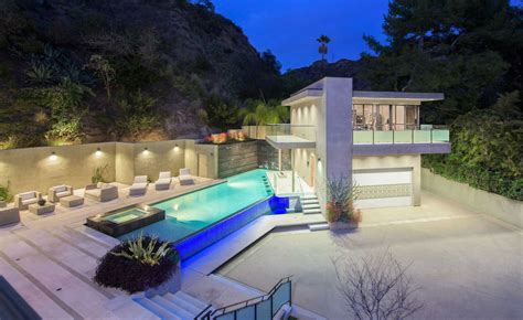 Check Out Rihannas New 68m West Hollywood Mansion Apartment Therapy