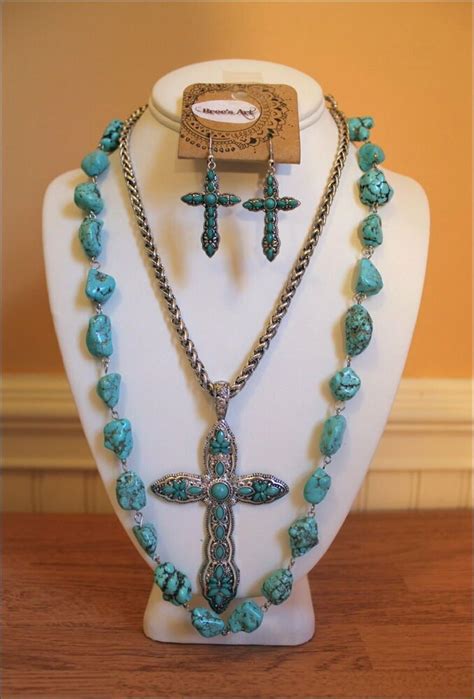 Western Turquoise Beads Engraved Cross Pendant Cowgirl Necklace Set