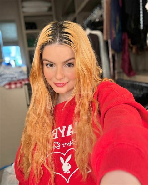 Ariel Winter 04/02/2024 • CelebMafia