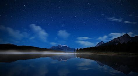 Starry Night Over Mountain Lake Stars Mountains Reflections Sky