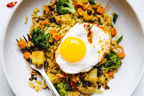 Yellow Curry Fried Rice With Potatoes Healthy Nibbles By Lisa Lin By