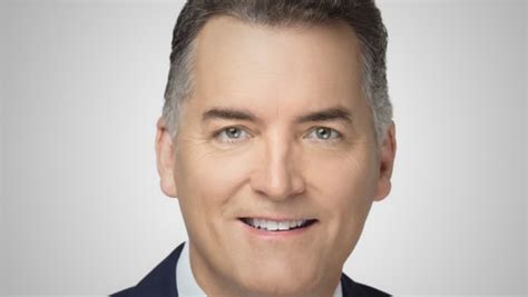 Cbs Chicago Hires Former Wgn Newsnation Anchor Moves Brad Edwards To