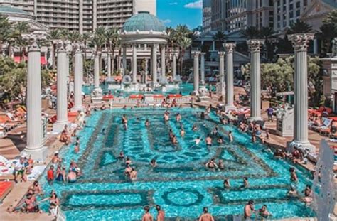 Caesars Palace Pool Cabanas And Daybeds Hours And Info Las Vegas