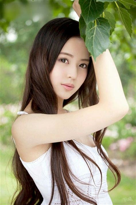 Pin On Chinese Female Entertainer