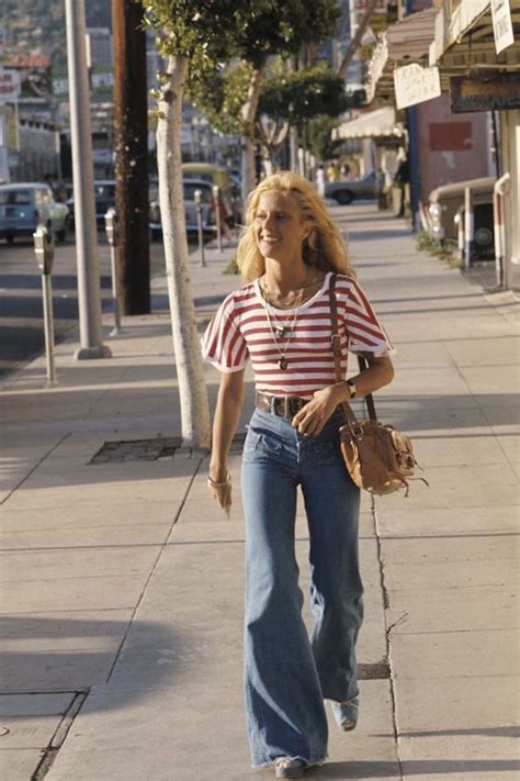 45 incredible street style shots from the 70s denim inspiration 70s inspired fashion 70s