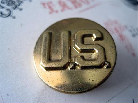 Vintage Wwii Us Army Brass Pin