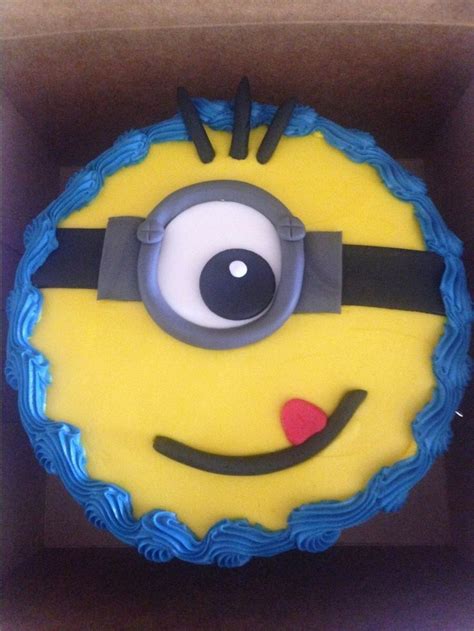 Check out these super fun top minion cakes. Minion Birthday Cake, 10 year old | Minion birthday cake ...