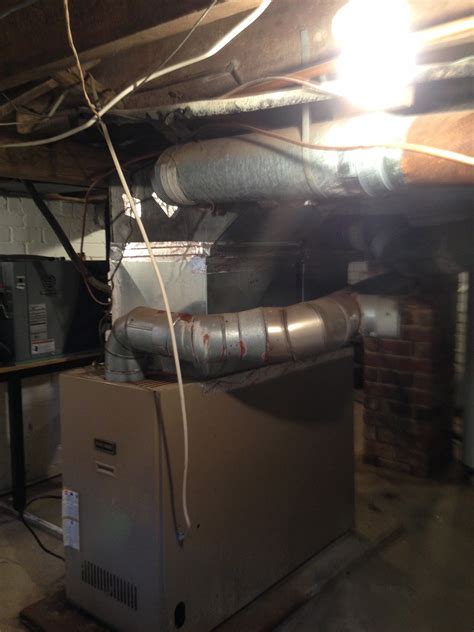 The table below contains the main features and functionality most commonly compared in heat pumps the real difference in heat pumps versus gas furnaces comes in the way each one converts energy into heat. Hybrid Geothermal. Waterfurnace Envision, Bryant Evolution