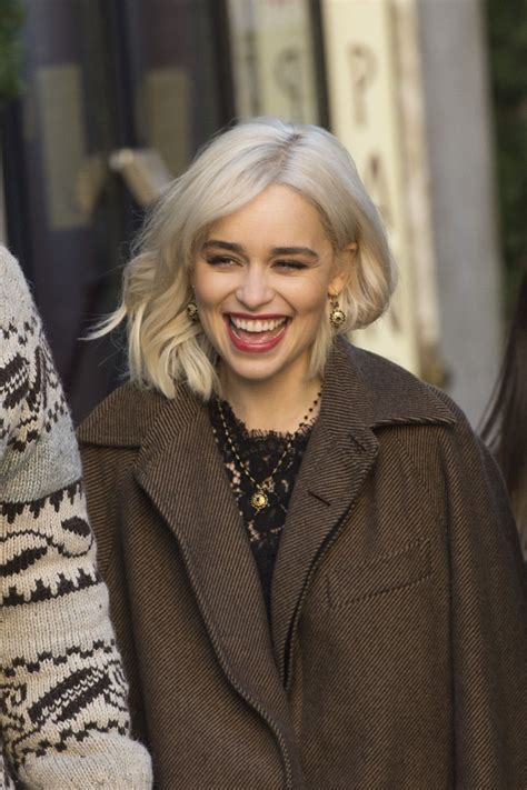 Screencaptures from the d&g and elle behind the scenes video#emiliaclarke #daenerys #dany #cute #photoshoot #elle #got #gameofthrones. Emilia Clarke - Filming Dolce and Gabbana Commercial in ...