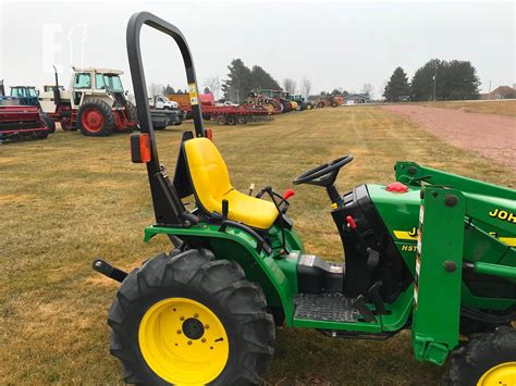 2000 John Deere 4100 Online Auctions