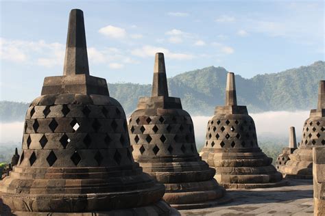 Unesco World Heritage Sites Historic Sites Of Indonesia Borobudor