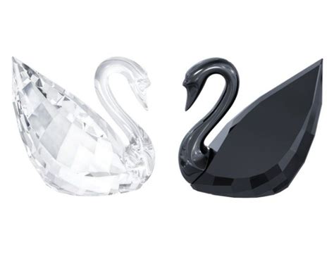 Swarovski Crystal Figurines Pair Of Swans Black And Clear 5268821