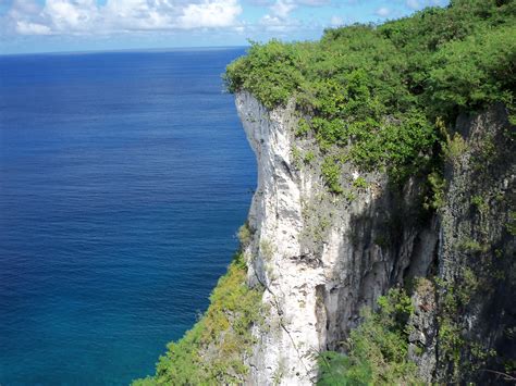 View Of The Pacific Ocean From The Cliffs Of Guam Usa Guam Pacific