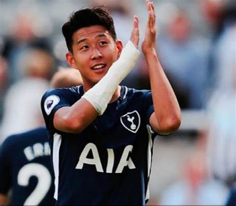 Pulling his hamstring when looking to get on the end of a long ball over the top, many feared the worst and believed that a lengthy spell on the sidelines would be needed for the attacker. Son Heung-Min Wiki, Bio, Height, Wife, Net Worth, Wife, Family