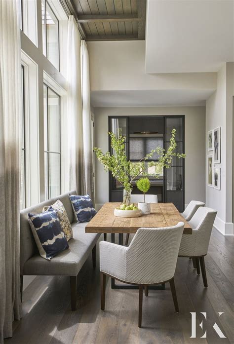 When staging the dining room, only use 4 chairs unless the dining room is huge. Salle à manger - Home staging tips 2017. Learn how to ...