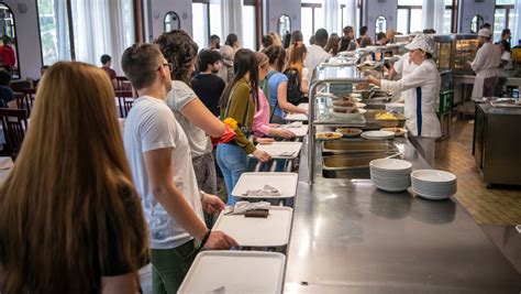 Its About To Get Much Easier To Eat Plant Based In College Dining Halls