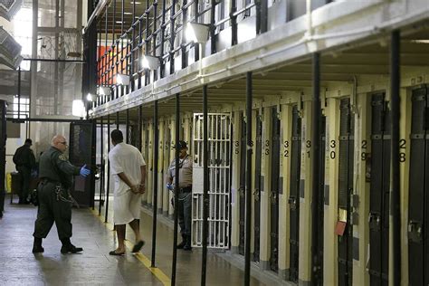 San Quentin S Most Infamous Death Row Inmates Are Being Moved