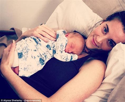 Single Mom Talks Dating Different Men During Pregnancy Daily Mail Online