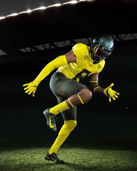 Oregon Ducks To Wear Yellow Jerseys Nightmare Green Pants And Helmets