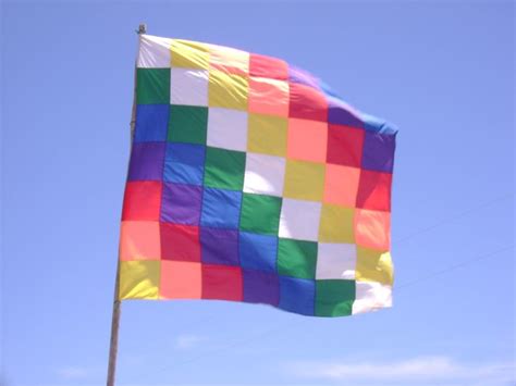 Bandera De Pueblos Originarios Whipala Bandera De Los Pueblos
