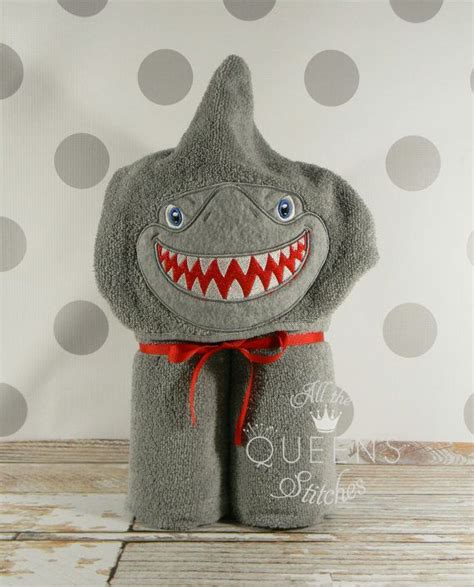 Shark Hooded Towel With Applique Embroidery And 3d Fin Shark Towel