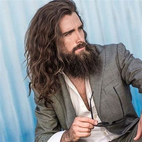 But if you do have a thicker, fuller crown (lucky boy!), then congratulations: 30 Handsome Long Wavy Hairstyles for Men (2021 Trends)