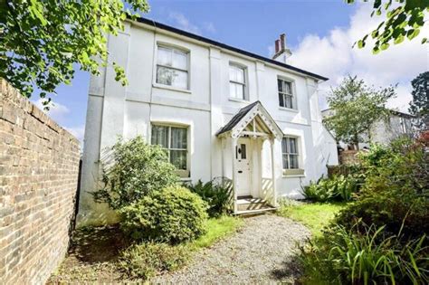 3 Bedroom Detached House For Sale In Brighton Road Horsham West Sussex Rh13