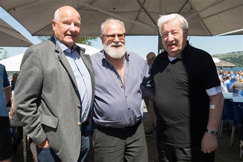 «den eckball hätten wir wohl besser kurz gespielt». FCL-Meistermannschaft und Fans schwelgen in Erinnerungen ...